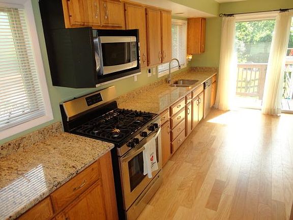 2nd image of 4366 Yakima Dr