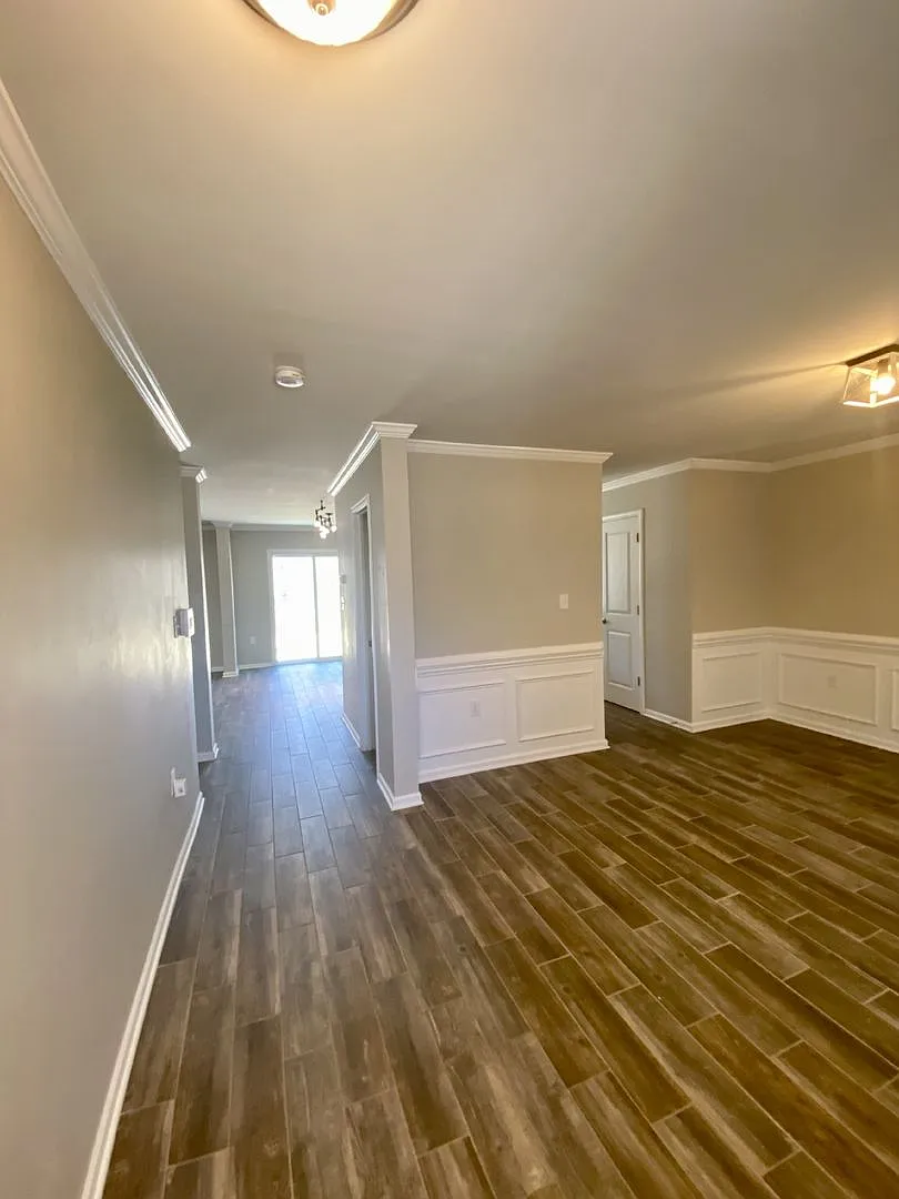 4BR/2.5BA Home Located in Hampden Village — Photo 2