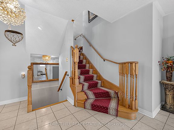 4th image of 2 Ludford Dr