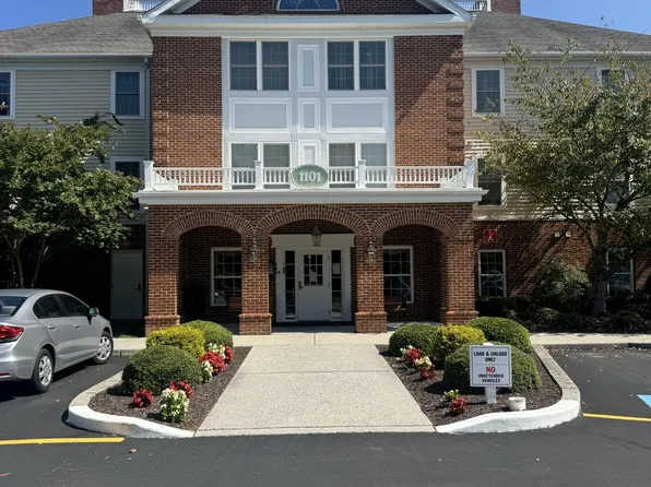 1101 S Schumaker Dr APT 203, Salisbury, MD 21804