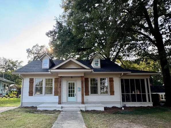 206 Church St, Winona, MS 38967