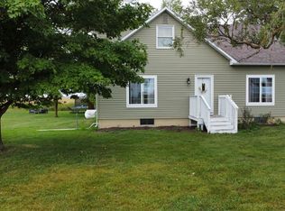 1094 N 1900 East Rd, Milford, IL 60953