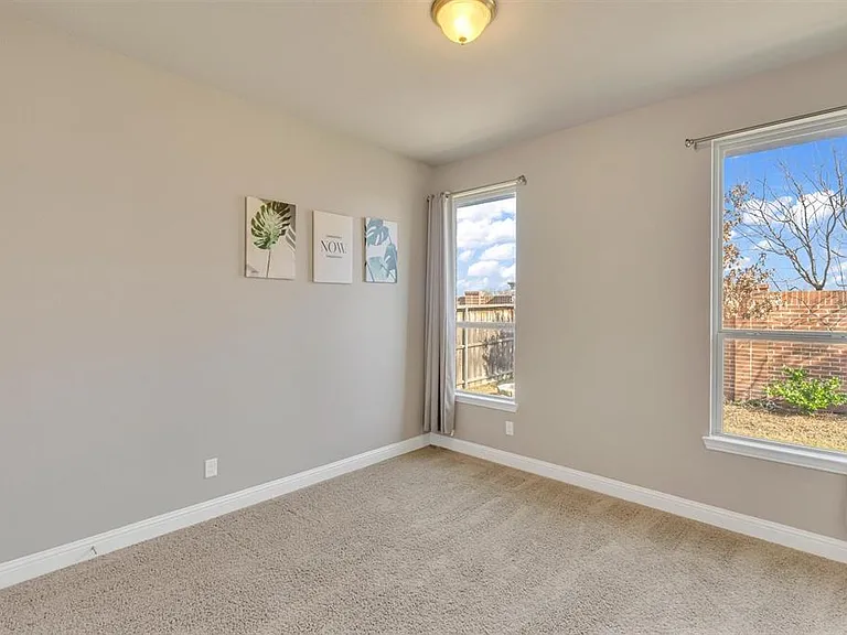7336 Champagne Dr — Photo 22