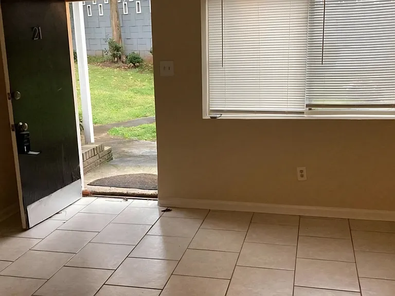 3300 College St #21 — Photo 10