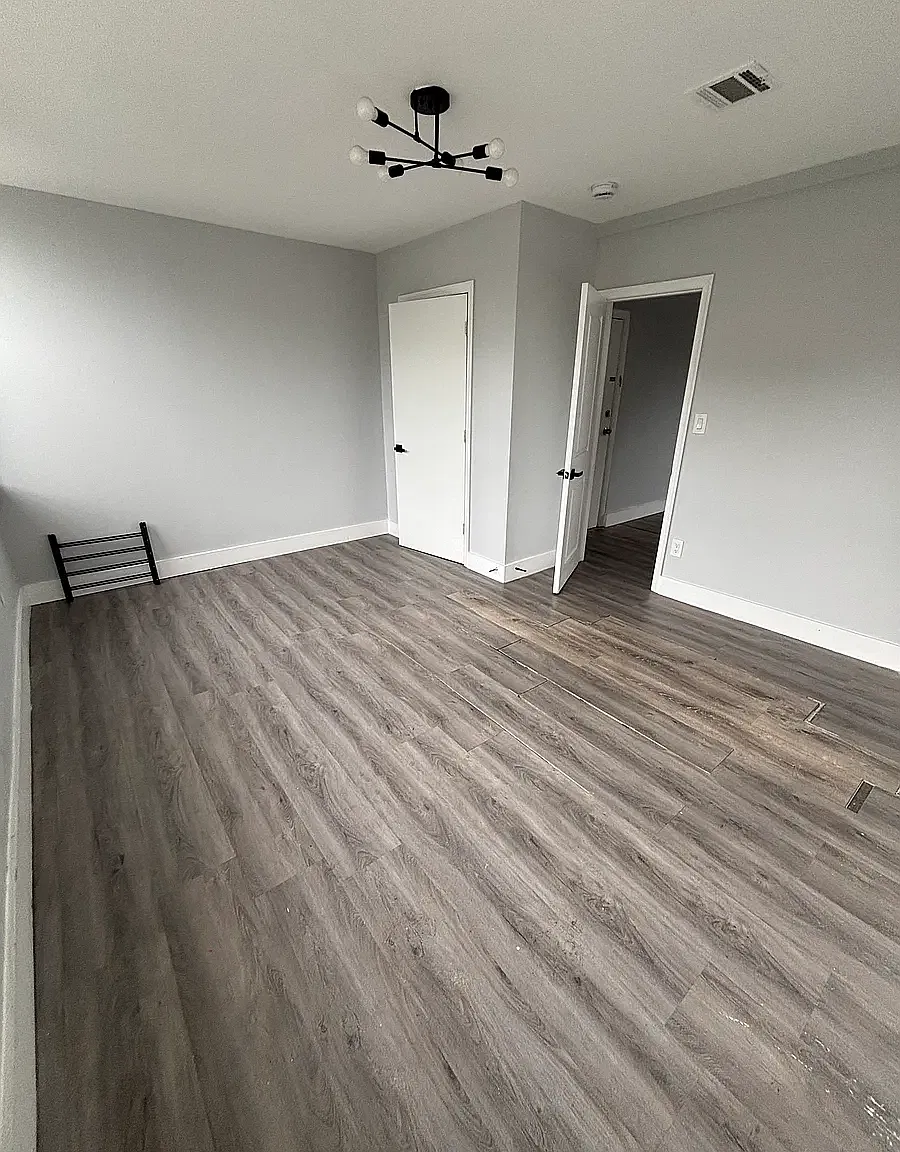 3 bed, $1,950 — Photo 2