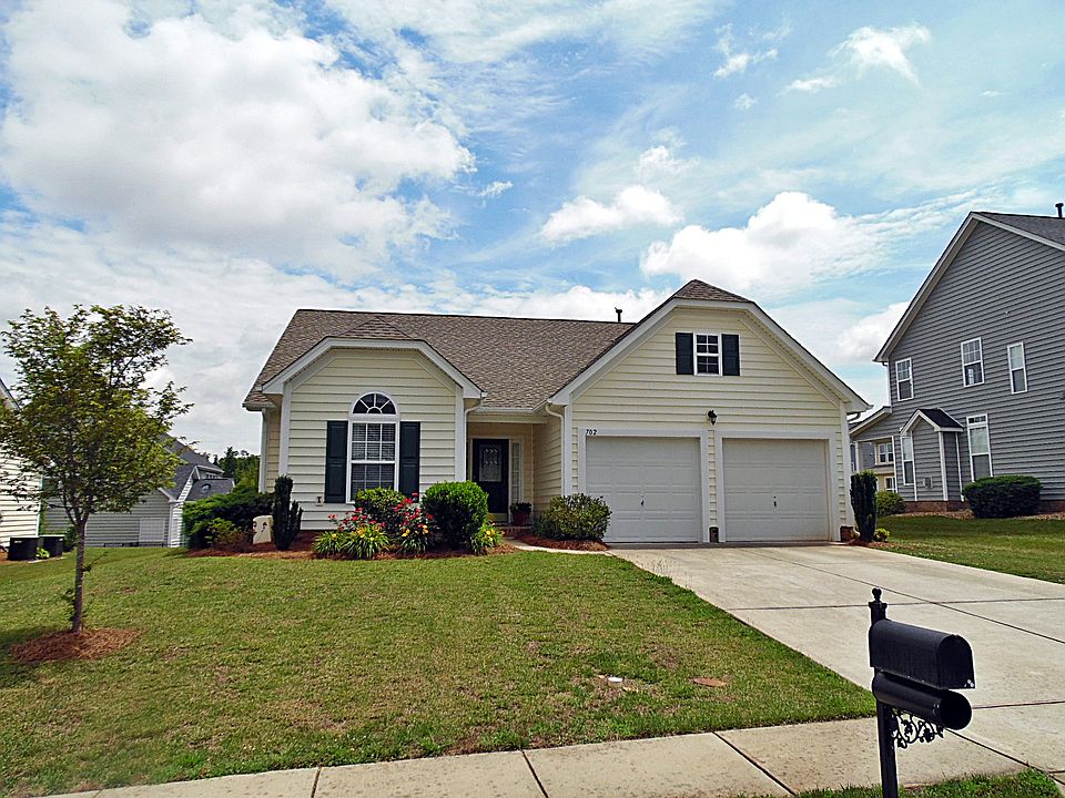 1st image of 702 Hicklin Dr