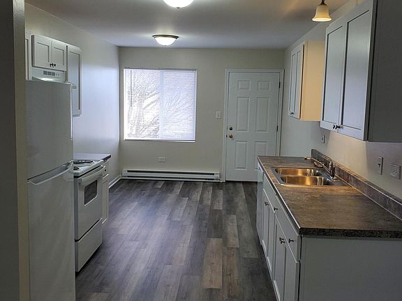 3rd image of 14013 S Kelly Ave