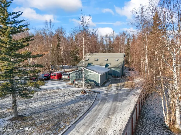 1611 E Dellwood St, Wasilla, AK 99654