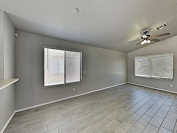 5th image of 828 E Via Elena St
