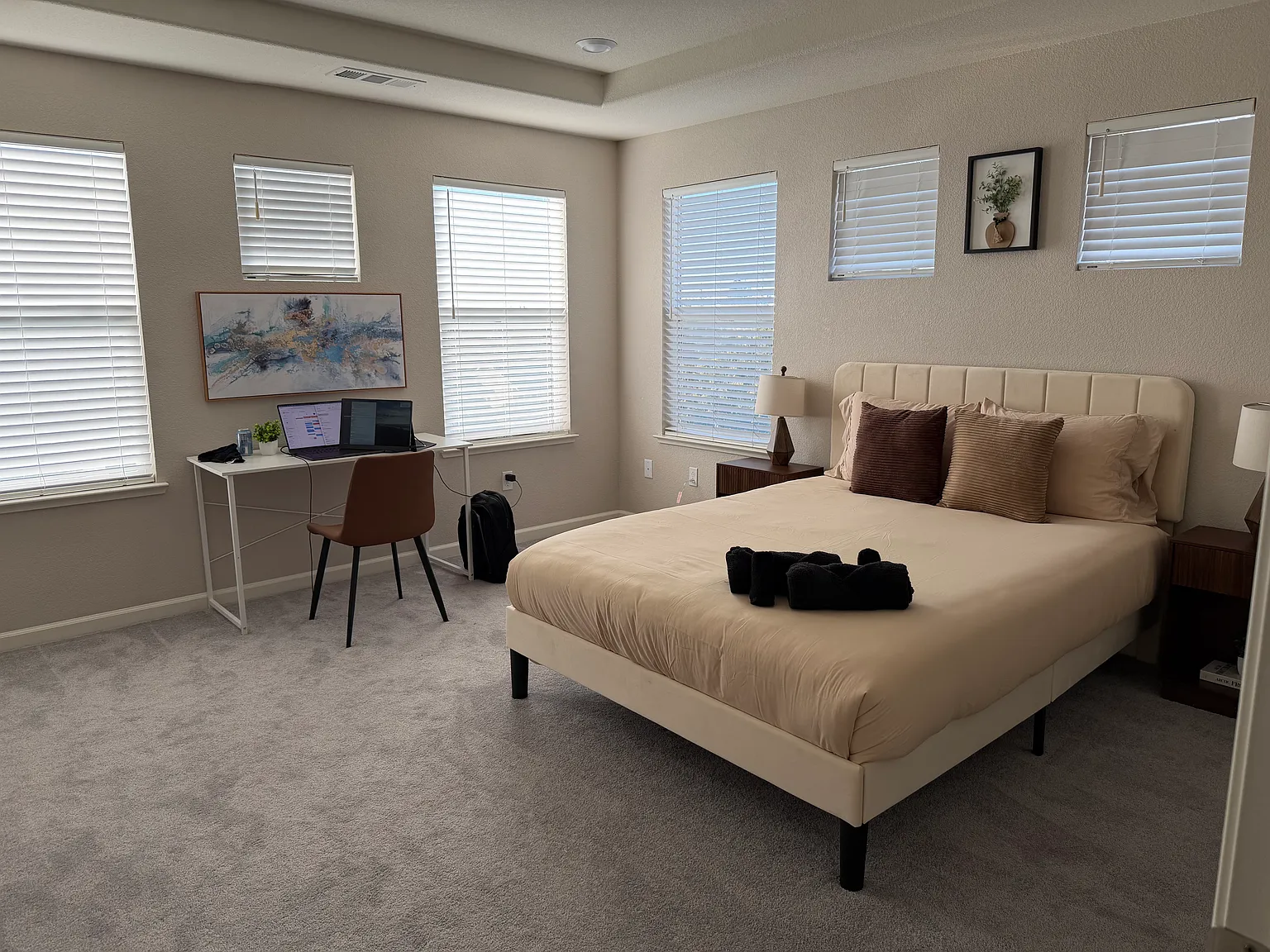 1 bed, 2074 sqft, $1,500 — Photo 4