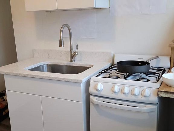 2nd image of 5621 Forbes Ave APT 2