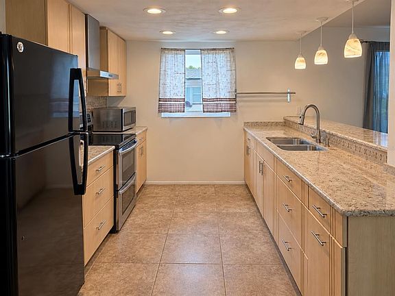 2nd image of 6123 HALIFAX DRIVE