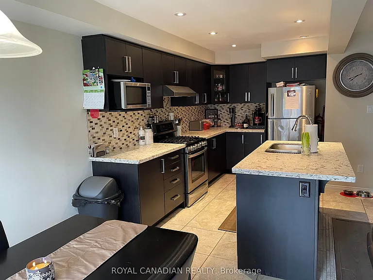 5 Trafalgar Dr — Photo 3