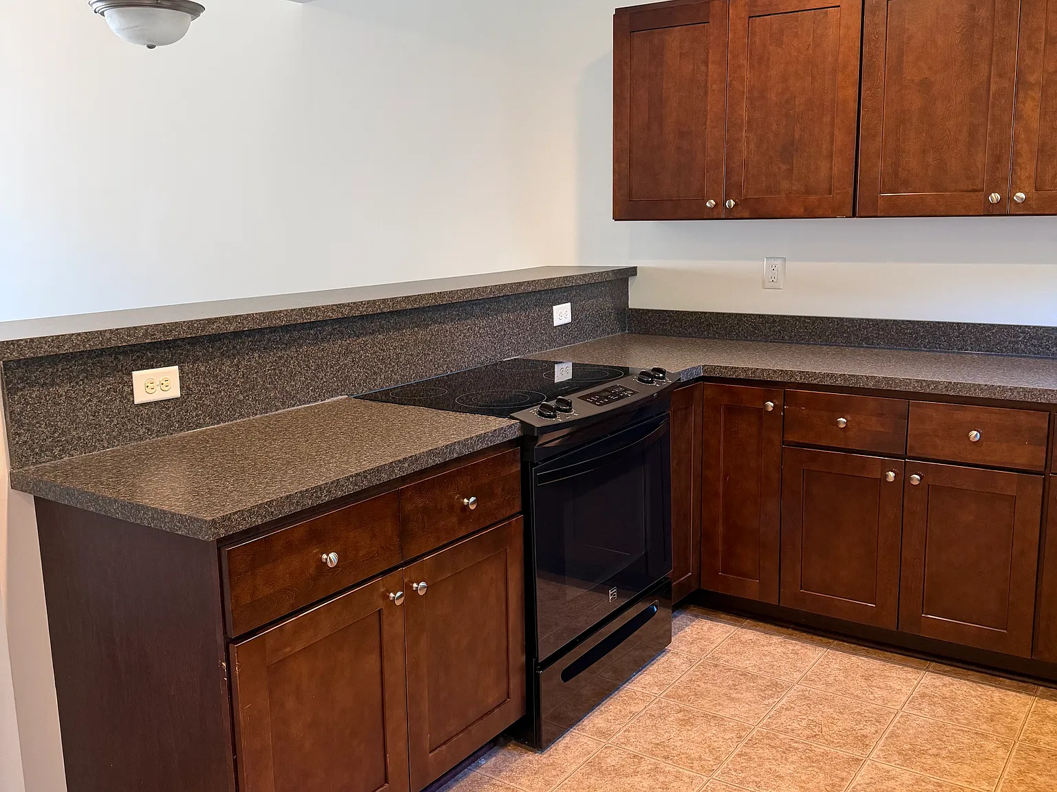 2 bed, 2.5 bath, 1269 sqft, $1,850 — Photo 4