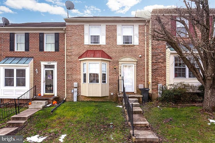 1st image of 1407 Primrose Pl