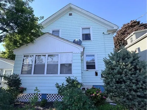 192 Farmington Ave, Cranston, RI 02920