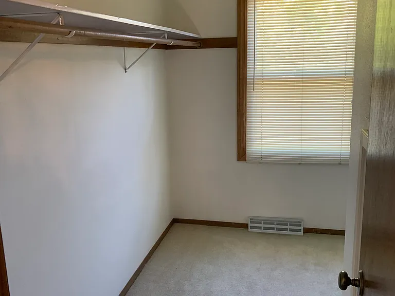 Walk in Closet