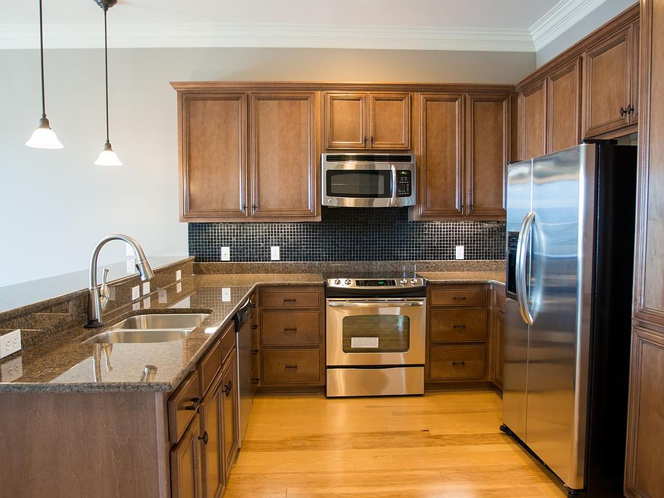 1st image of 820 N Thompson Ln Suite 3M