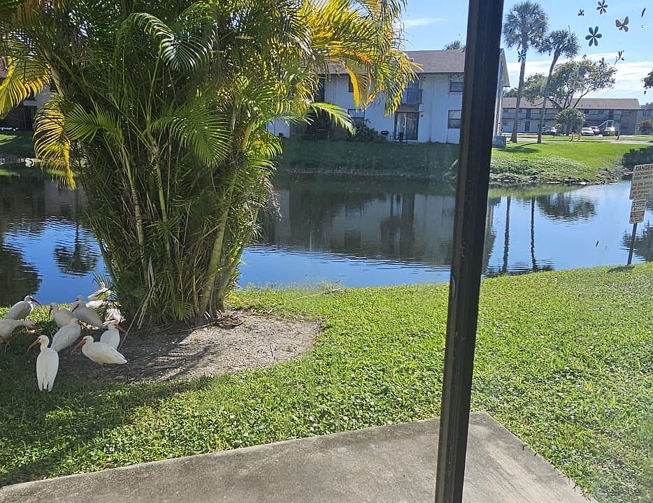 1st image of 6020 Shakerwood Cir #103-1