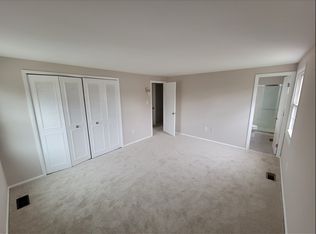 13140 Penndale Ln, Fairfax, VA 22033