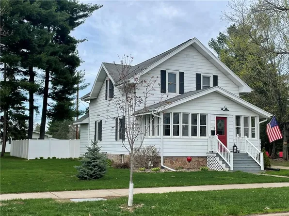 1120 Dover Street, Chippewa Falls, WI 54729