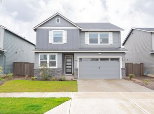 8719 N 1st St, Ridgefield, WA 98642