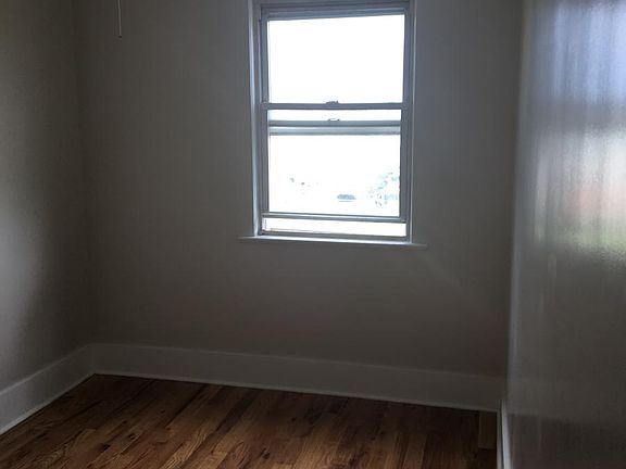 3rd image of 222 Princeton Ave