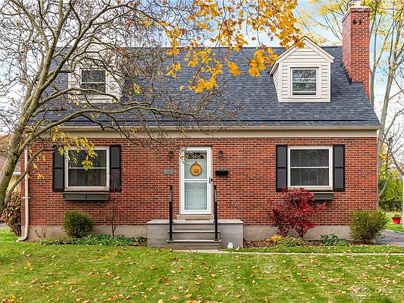 2nd image of 2917 Hazelwood Ave