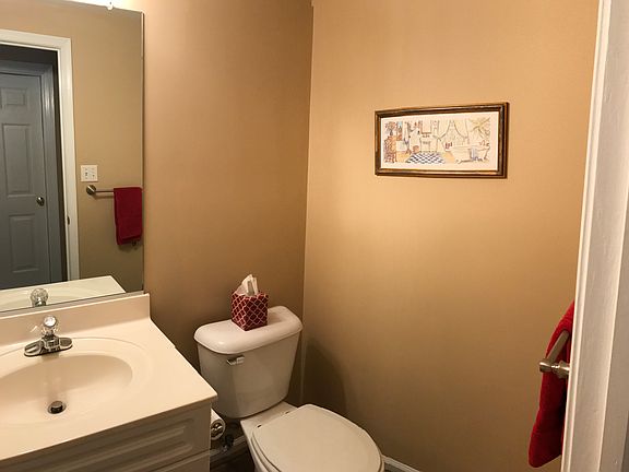 1/2 Bath Downstairs