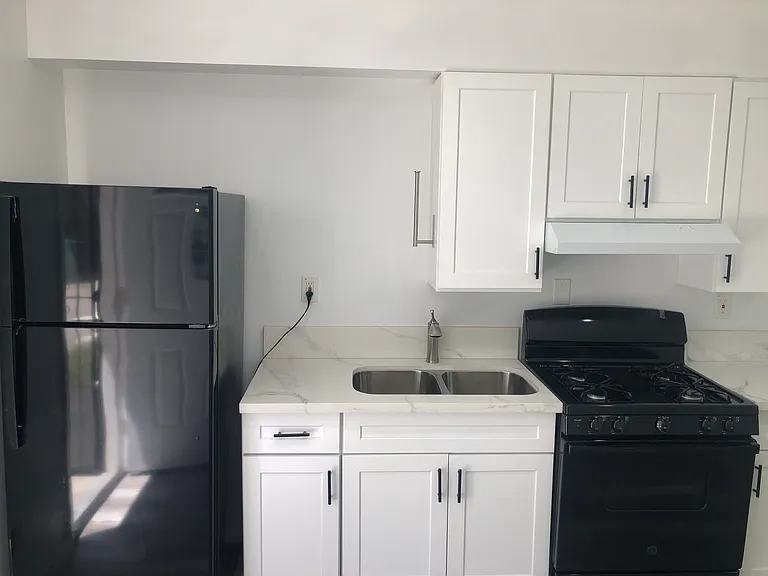 5545 Atlantic Ave #A — Photo 5