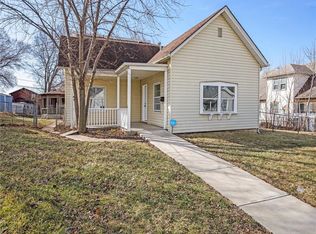 733 Cheyenne St, Leavenworth, KS 66048