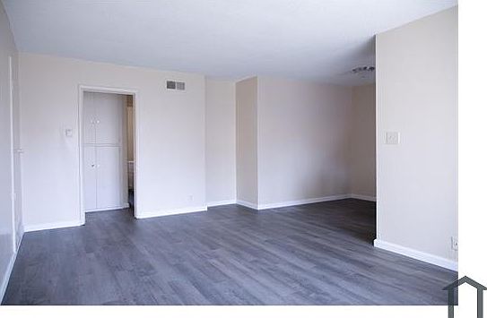2nd image of 4553 August St #5