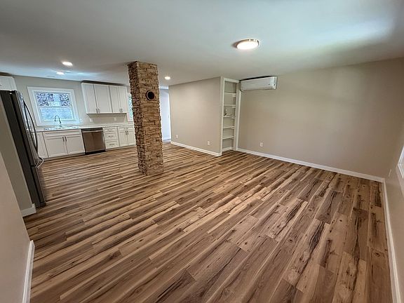 3rd image of 159 Griffith Knob Ln