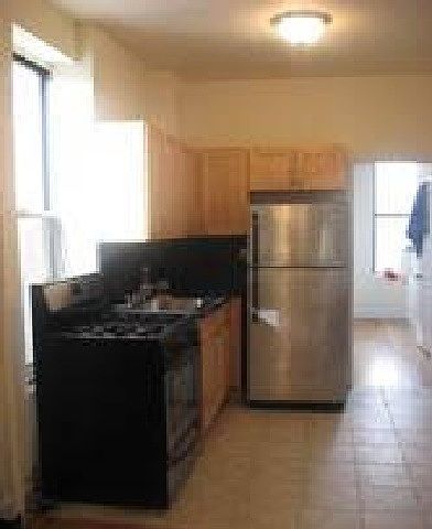 2nd image of 146 Wythe Ave APT 3R