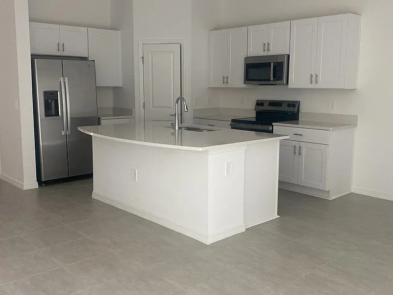 3606 Mayfair Pl — Photo 5