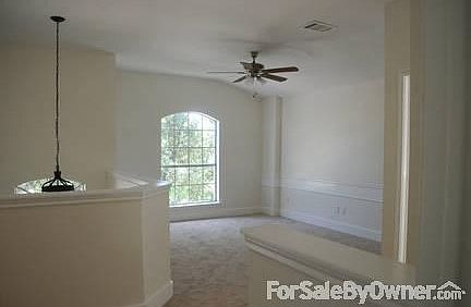 5th image of 1606 Sylvia Ln