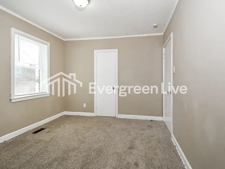1064 Bonnie St — Photo 11