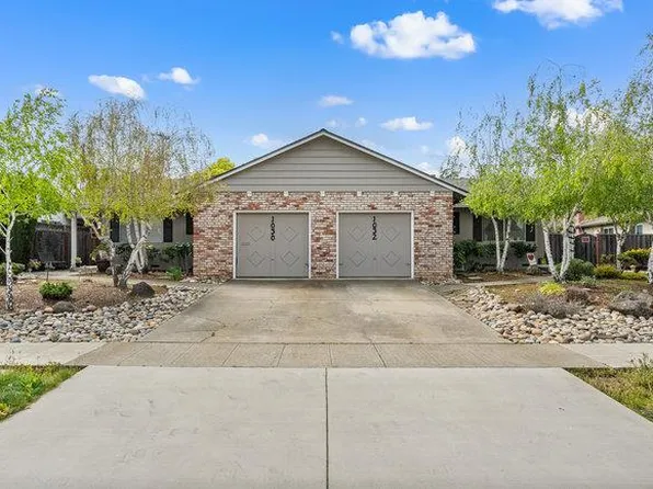 1032 W Hacienda Ave, Campbell, CA 95008