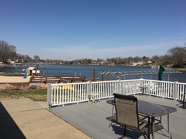 1st image of 1028 Beaver Lake Blvd