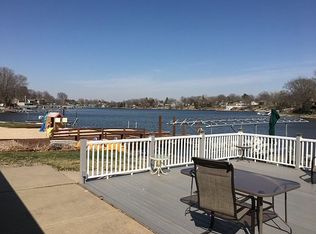 1028 Beaver Lake Blvd, Plattsmouth, NE 68048