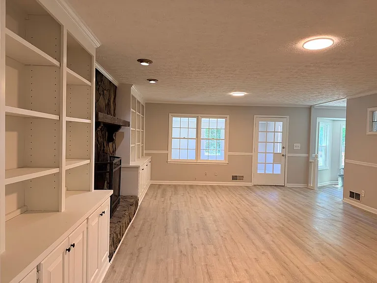 2079 McDaniels Bridge Rd SW — Photo 21