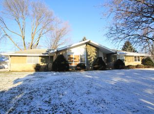 20410 W Downie Rd, New Berlin, WI 53146