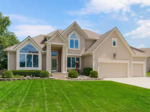 400 NE Emerald Dr, Lees Summit, MO 64064