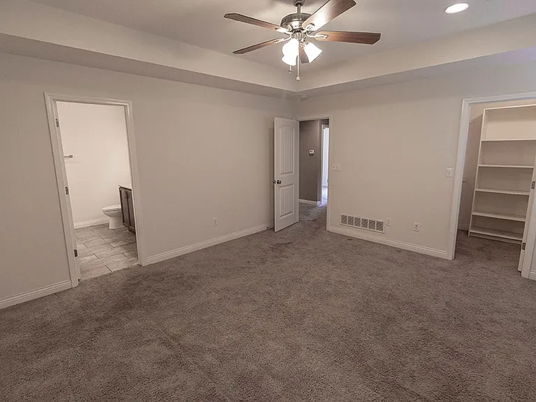 2807 Amberwood Ct — Photo 15