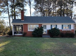 9005 Farmington Dr, Henrico, VA 23229