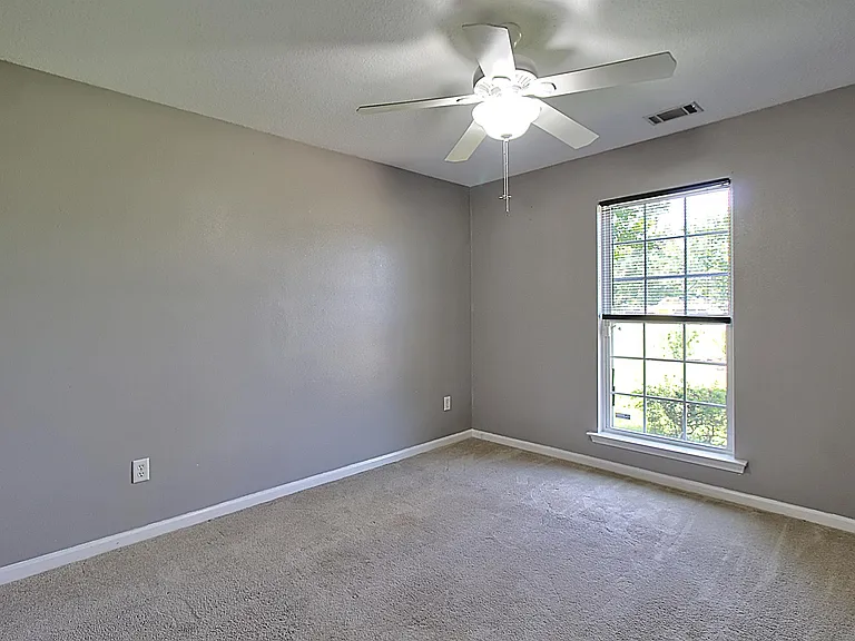 403 Banks St — Photo 18