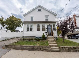28 Yorkshire St, Providence, RI 02908