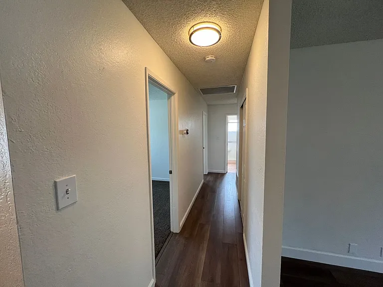 838 El Dorado St — Photo 15