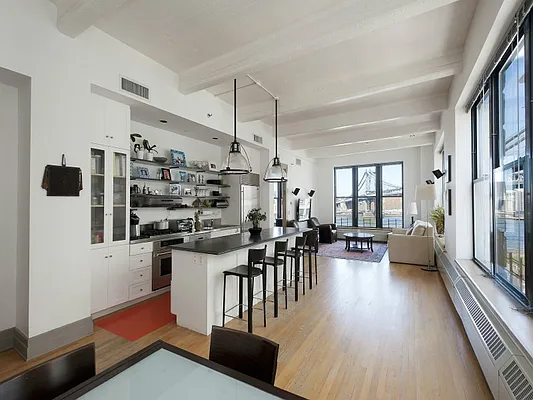 Sold by Sotheby's International Realty | media 19