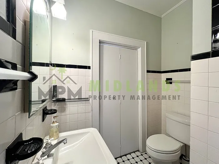 2417 Clark St — Photo 38